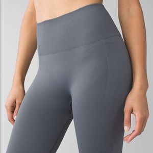 Zone In Crop Lululemon Leggings, Size 2